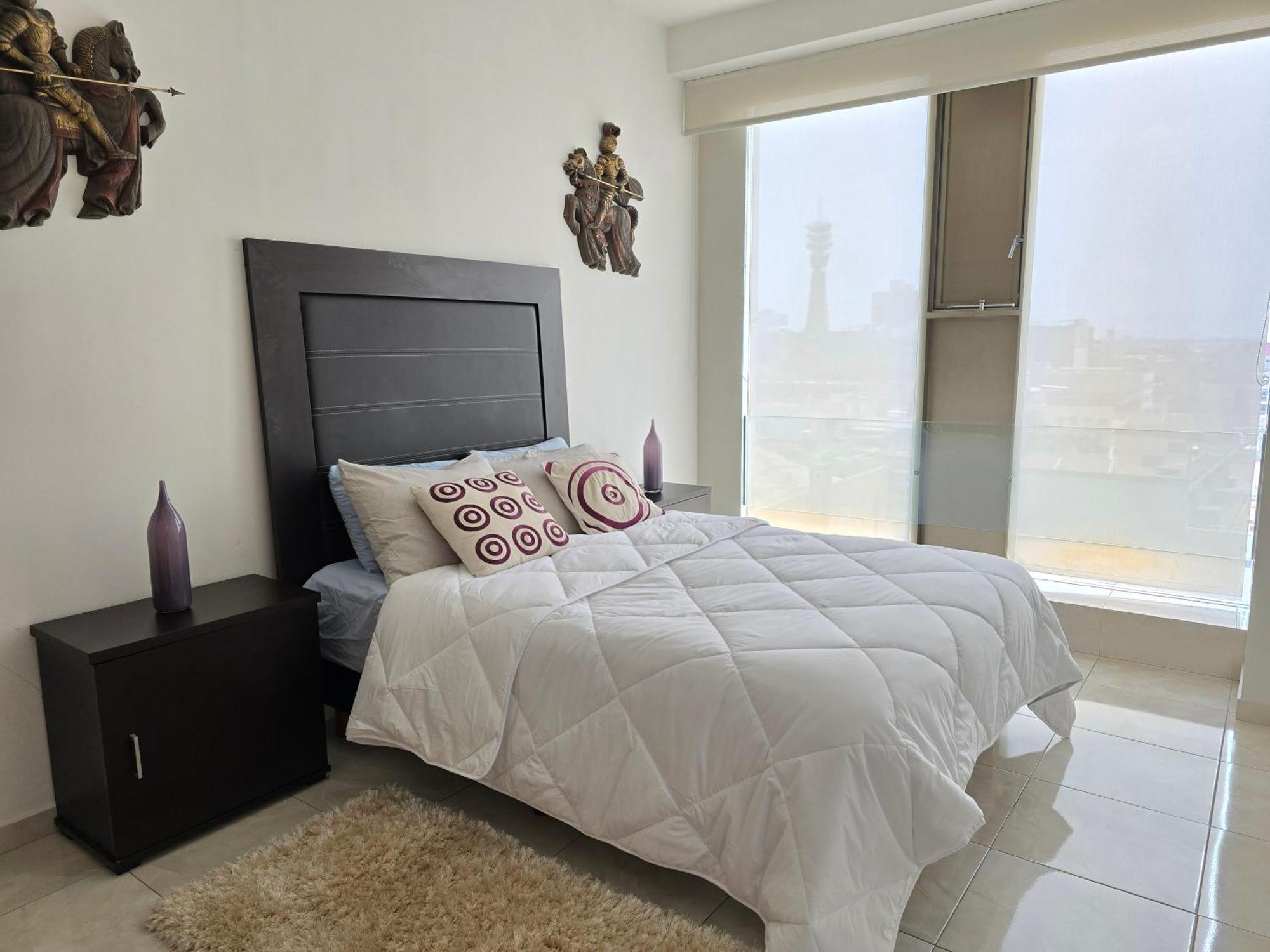 Apartment Steps To Palacio De Bellas Artes, Pool, Gym Mexico City